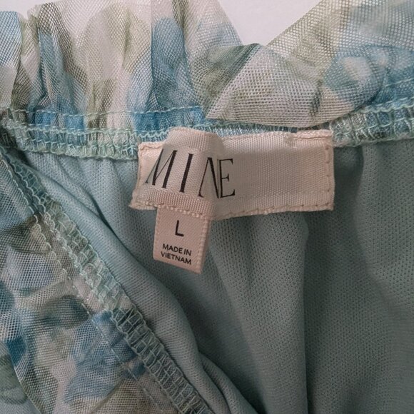 Ruffle blue dress with bows size large fits US 14 - Picture 2 of 2